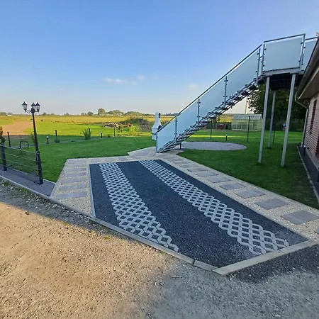 Canhusen Apartment *